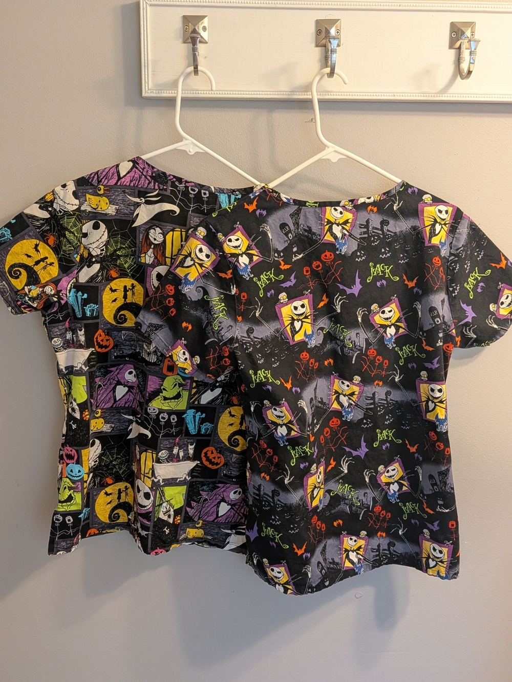 Disney The Nightmare Before Christmas Scrub Tops Bundle Small Jack Skellington - Picture 3 of 7